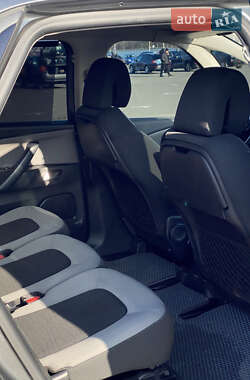 Микровэн Citroen C4 Picasso 2013 в 