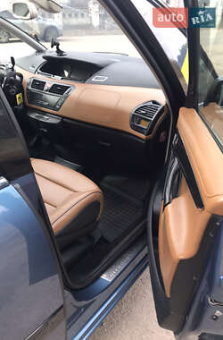 Микровэн Citroen C4 Picasso 2012 в 