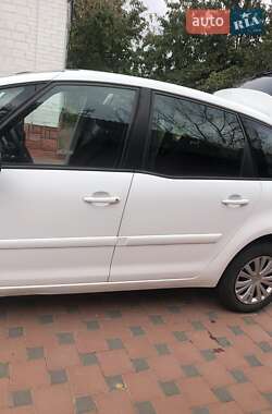 Микровэн Citroen C4 Picasso 2010 в 