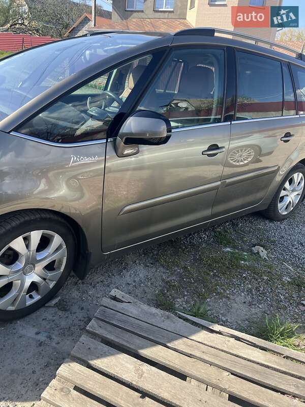 Минивэн Citroen C4 Picasso 2009 в Киеве
