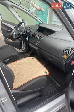 Микровэн Citroen C4 Picasso 2011 в 