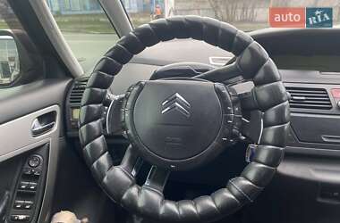 Микровэн Citroen C4 Picasso 2010 в 