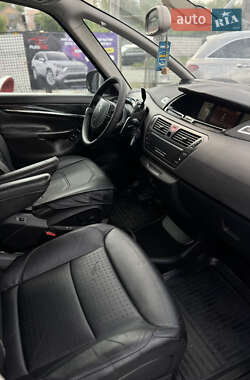 Микровэн Citroen C4 Picasso 2010 в 