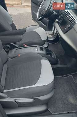 Микровэн Citroen C4 Picasso 2015 в 