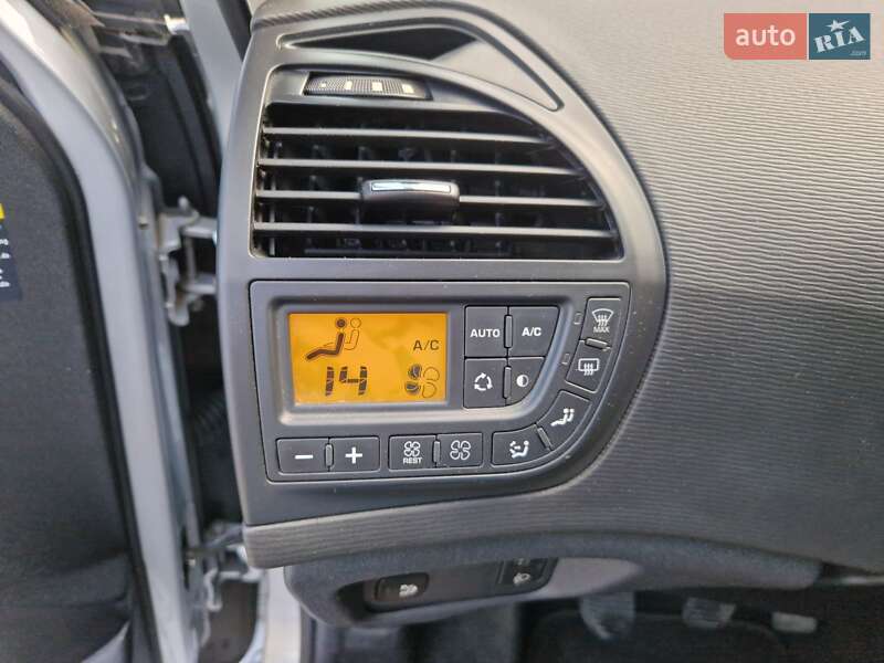 Микровэн Citroen C4 Picasso 2010 в Бородянке