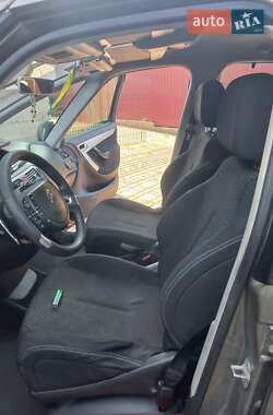 Микровэн Citroen C4 Picasso 2011 в 