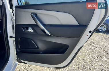 Мікровен Citroen C4 Picasso 2018 в 