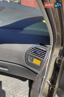 Микровэн Citroen C4 Picasso 2009 в 