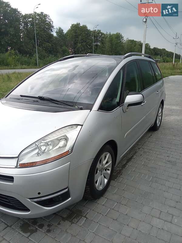 Микровэн Citroen C4 Picasso 2010 в 