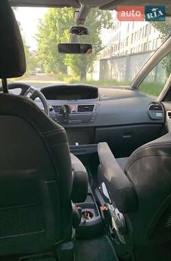 Микровэн Citroen C4 Picasso 2010 в 