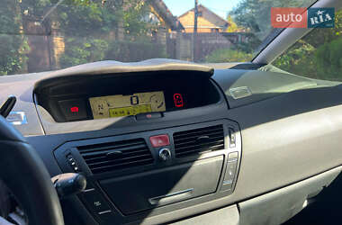 Микровэн Citroen C4 Picasso 2010 в 