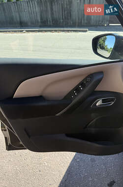 Мікровен Citroen C4 Picasso 2013 в 