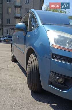 Микровэн Citroen C4 Picasso 2010 в 