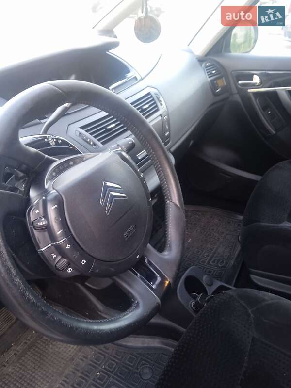 Микровэн Citroen C4 Picasso 2010 в Кропивницком фото 21 Микровэн Citroen C4 Picasso 2010 в Кропивницком