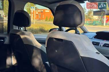 Микровэн Citroen C4 Picasso 2010 в 