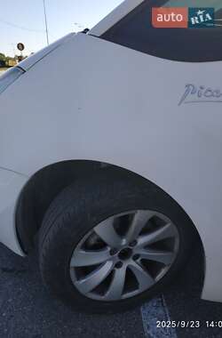 Микровэн Citroen C4 Picasso 2010 в 