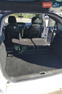 Микровэн Citroen C4 Picasso 2010 в 
