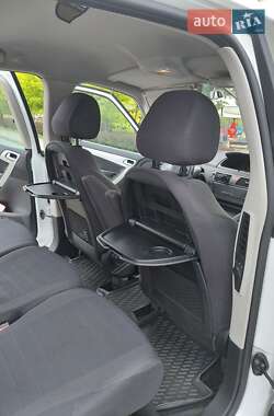 Микровэн Citroen C4 Picasso 2012 в 
