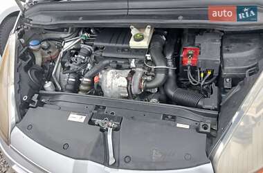 Микровэн Citroen C4 Picasso 2010 в 