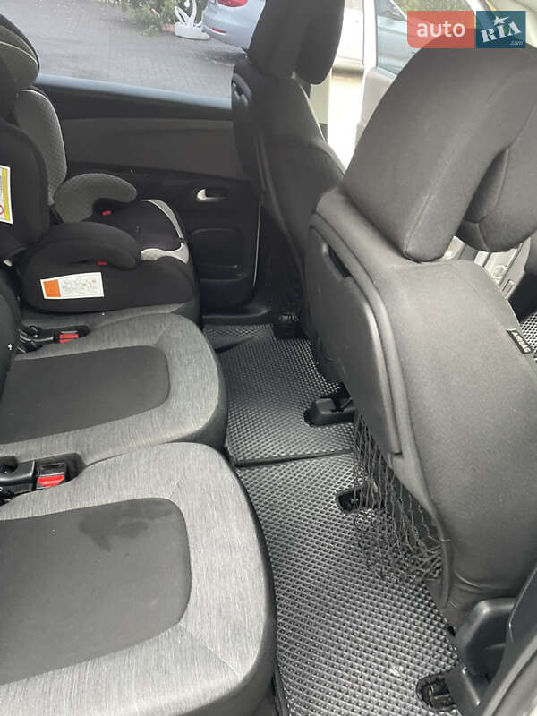 Микровэн Citroen C4 Picasso 2017 в Дубно фото 16 Микровэн Citroen C4 Picasso 2017 в Дубно