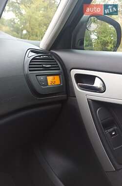 Микровэн Citroen C4 Picasso 2011 в 