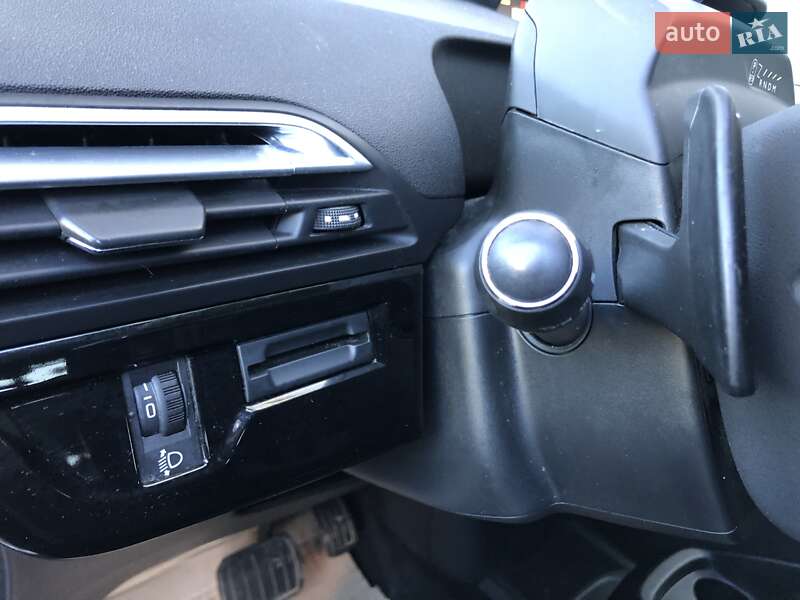 Мікровен Citroen C4 Picasso 2015 в Львові фото 53 Мікровен Citroen C4 Picasso 2015 в Львові