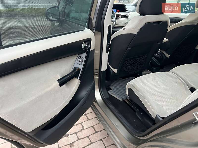 Минивэн Citroen C4 Picasso 2007 в Киеве