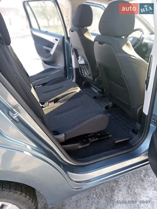 Citroen C4 Picasso 2012 VIN VF7UA9HR8CJ532596 фото оголошення 6 з 55