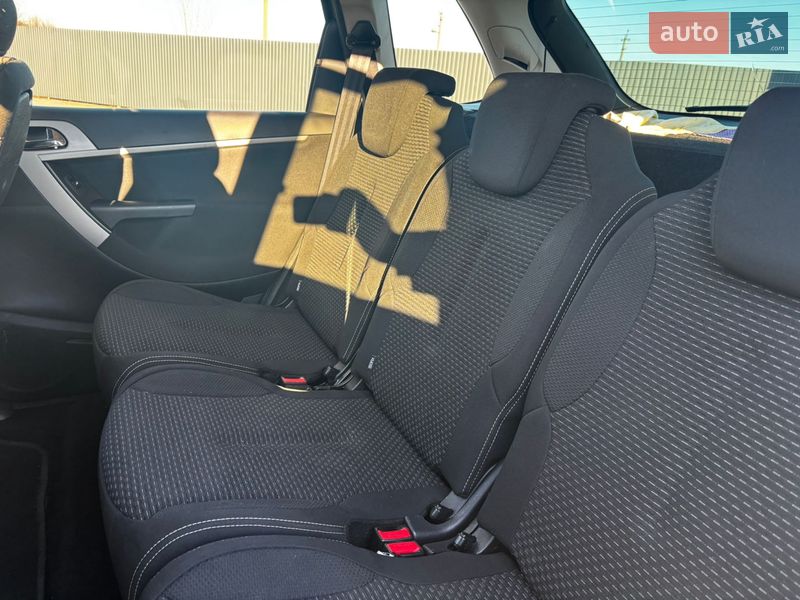 Микровэн Citroen C4 Picasso 2011 в Пулинах