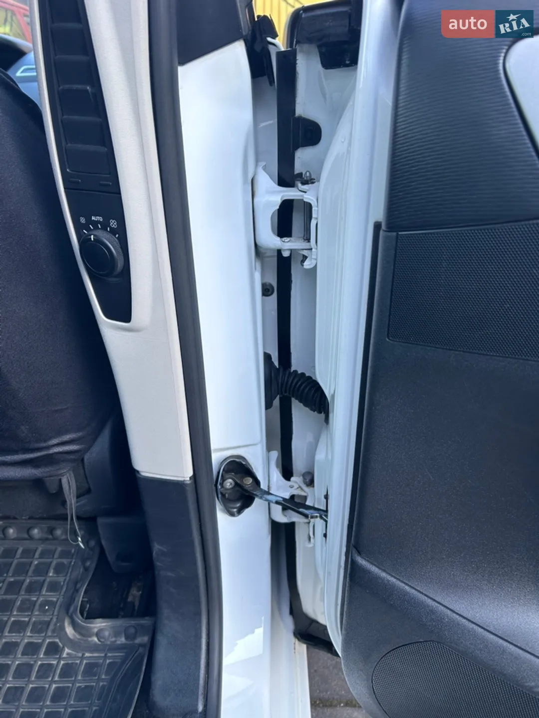 2011 Citroen C4 Picasso - мініатюра 16