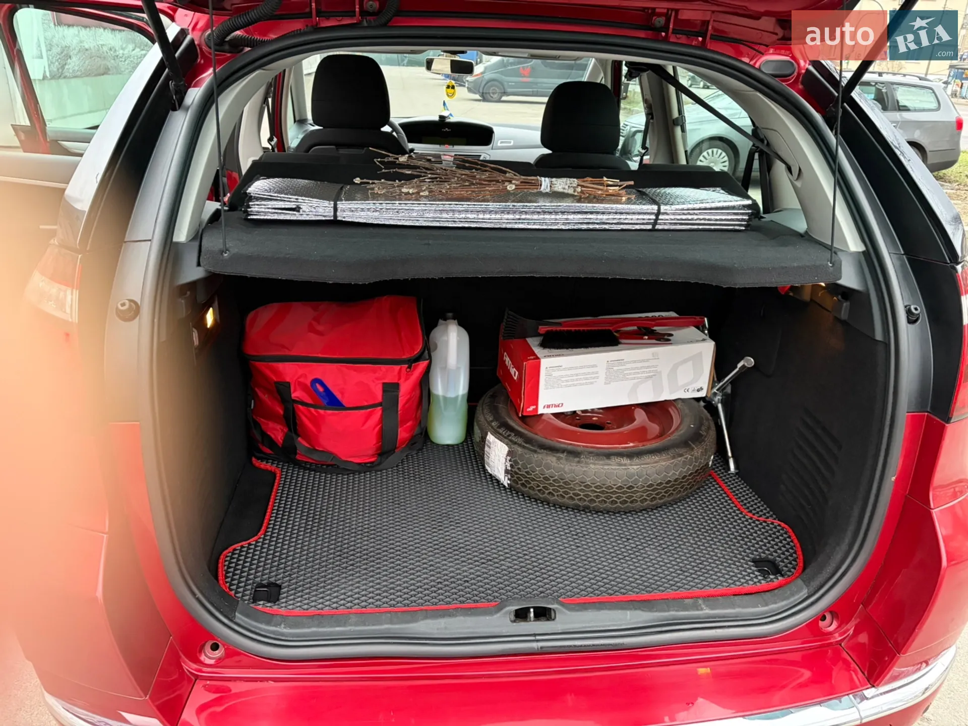 Citroen C4 Picasso 2011 VIN VF7UD5FV8BJ520841 фото оголошення 16 з 19