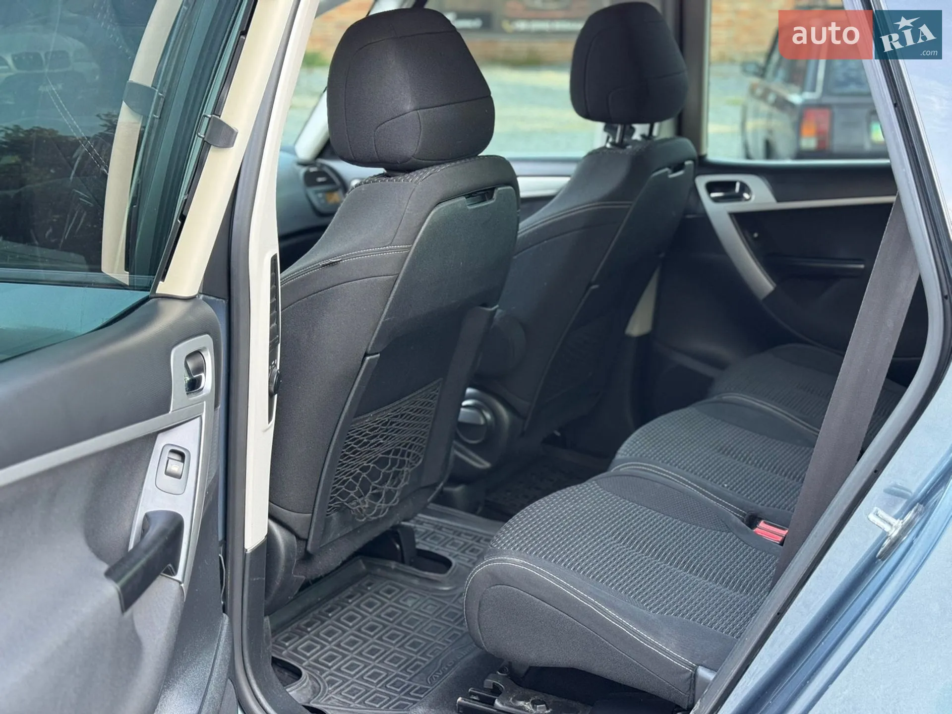 2010 Citroen C4 Picasso - мініатюра 21