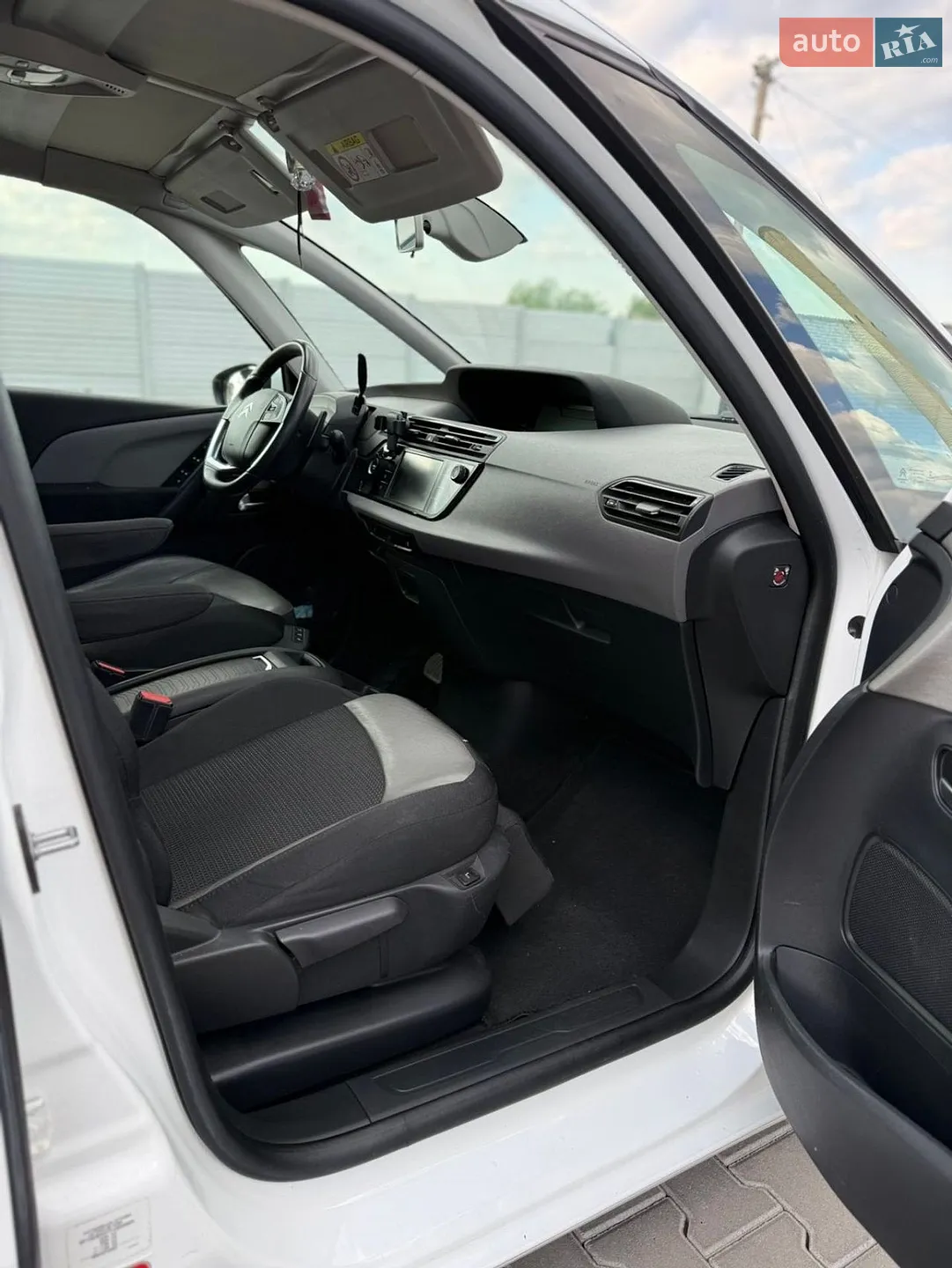 2015 Citroen C4 Picasso - мініатюра 24