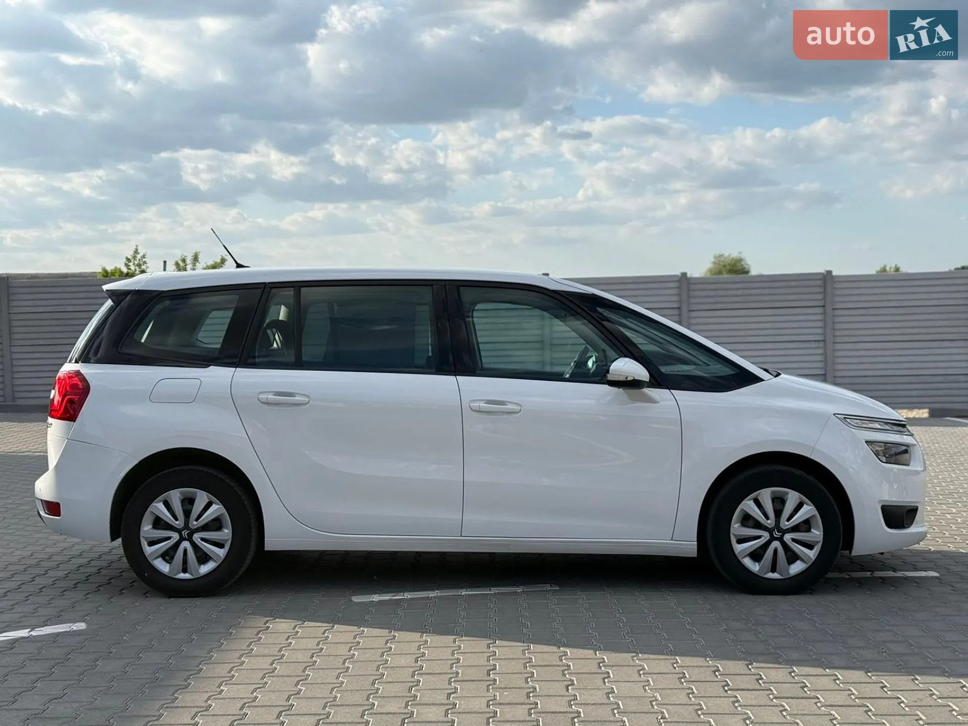 2015 Citroen C4 Picasso - мініатюра 25