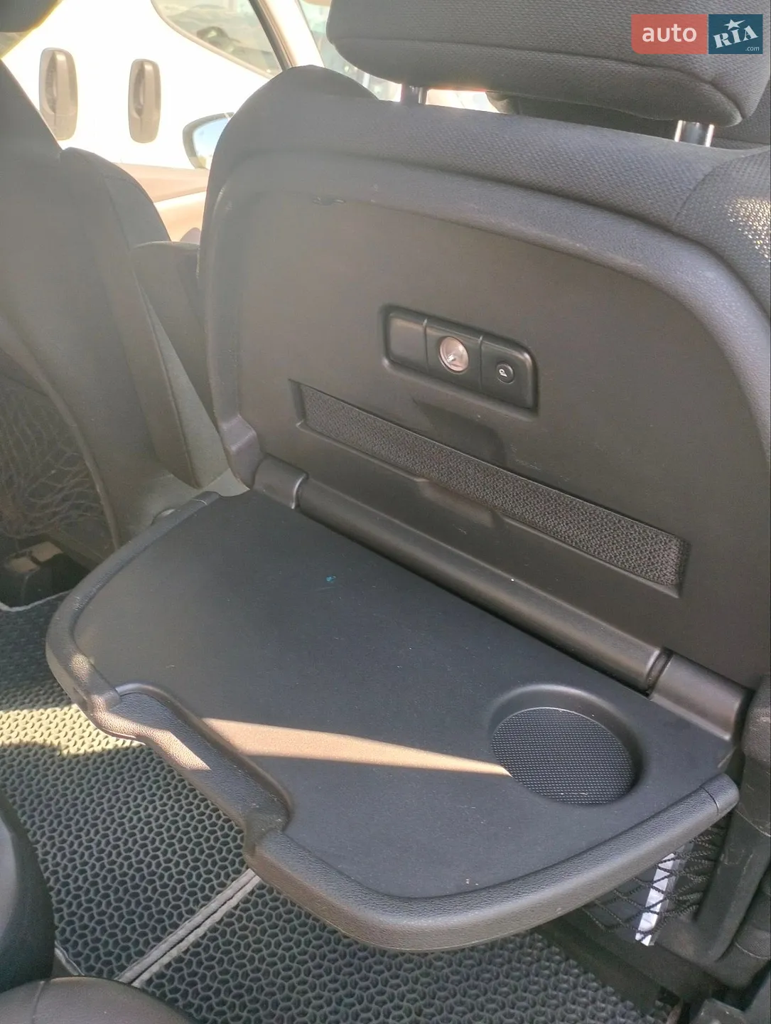 2014 Citroen C4 Picasso - мініатюра 11