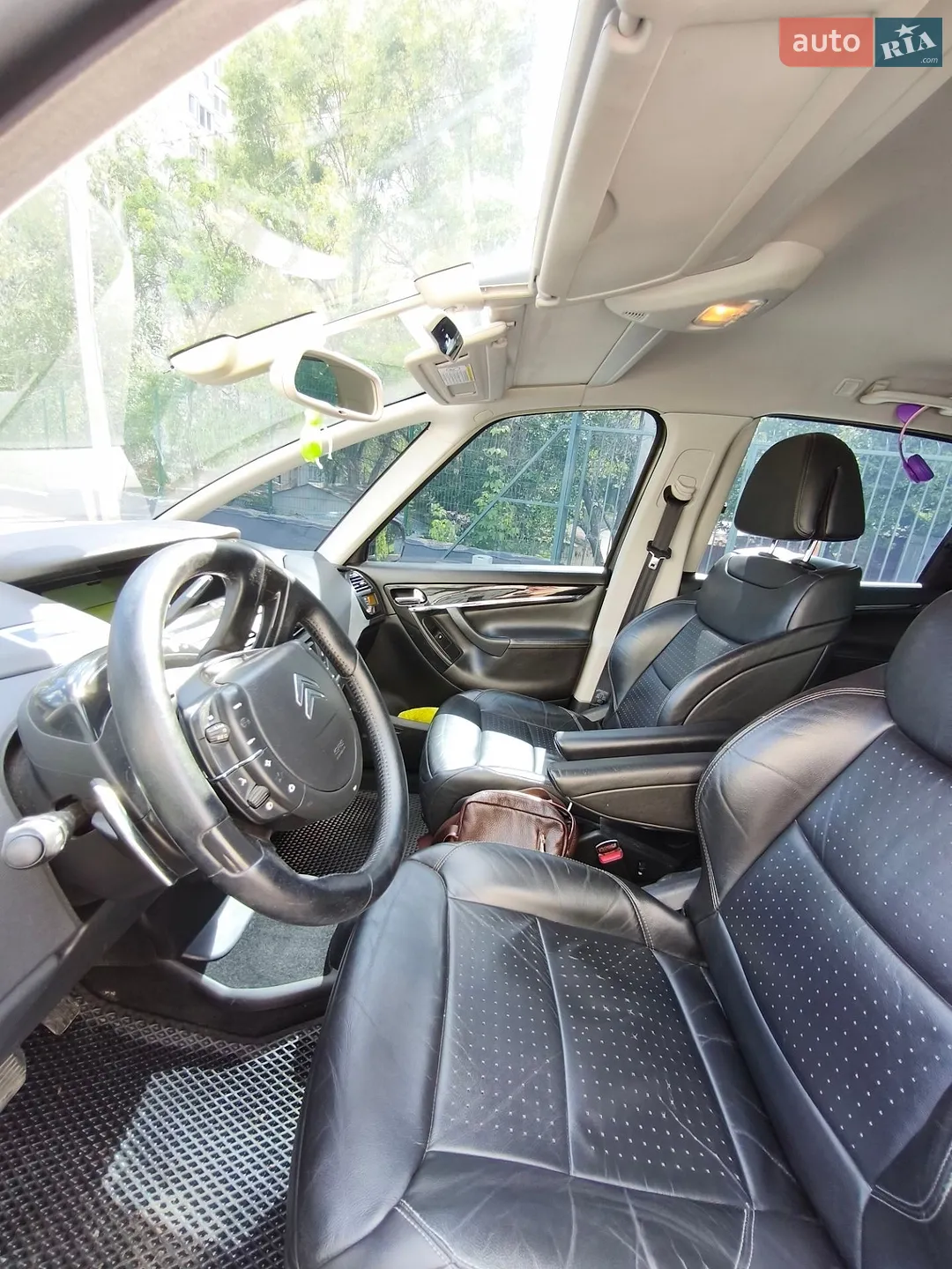 Citroen C4 Picasso 2010 VIN VF7UD9HZHAJ712451 фото оголошення 10 з 19
