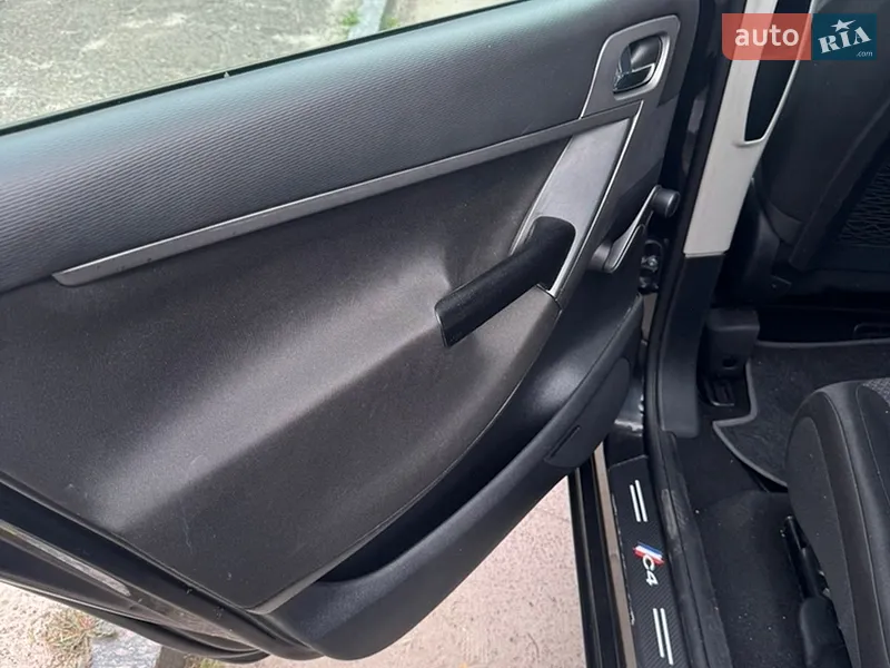 Citroen C4 Picasso 2009 VIN VF7UD9HZH9J025463 фото оголошення 12 з 48