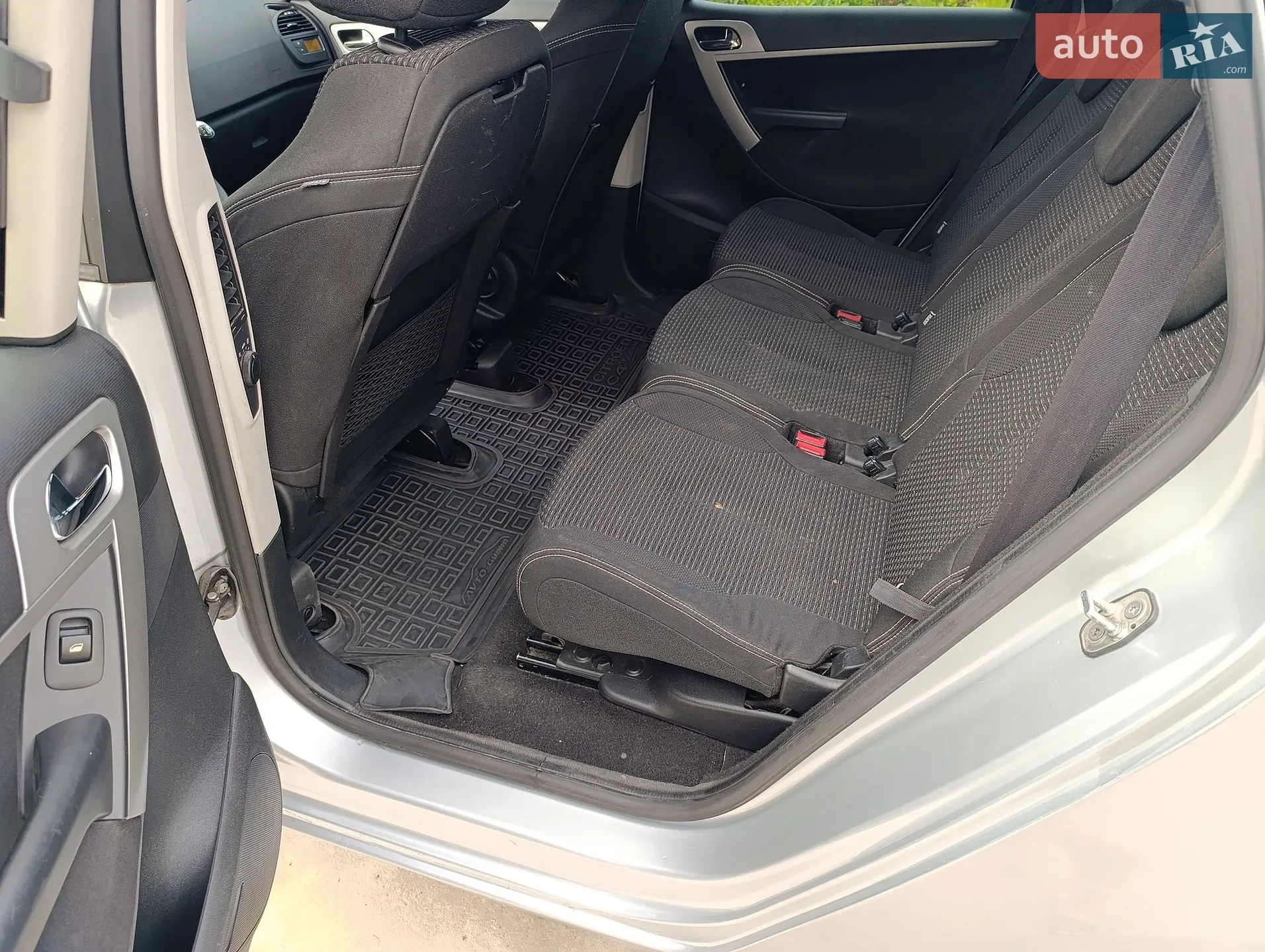 2010 Citroen C4 Picasso - мініатюра 11