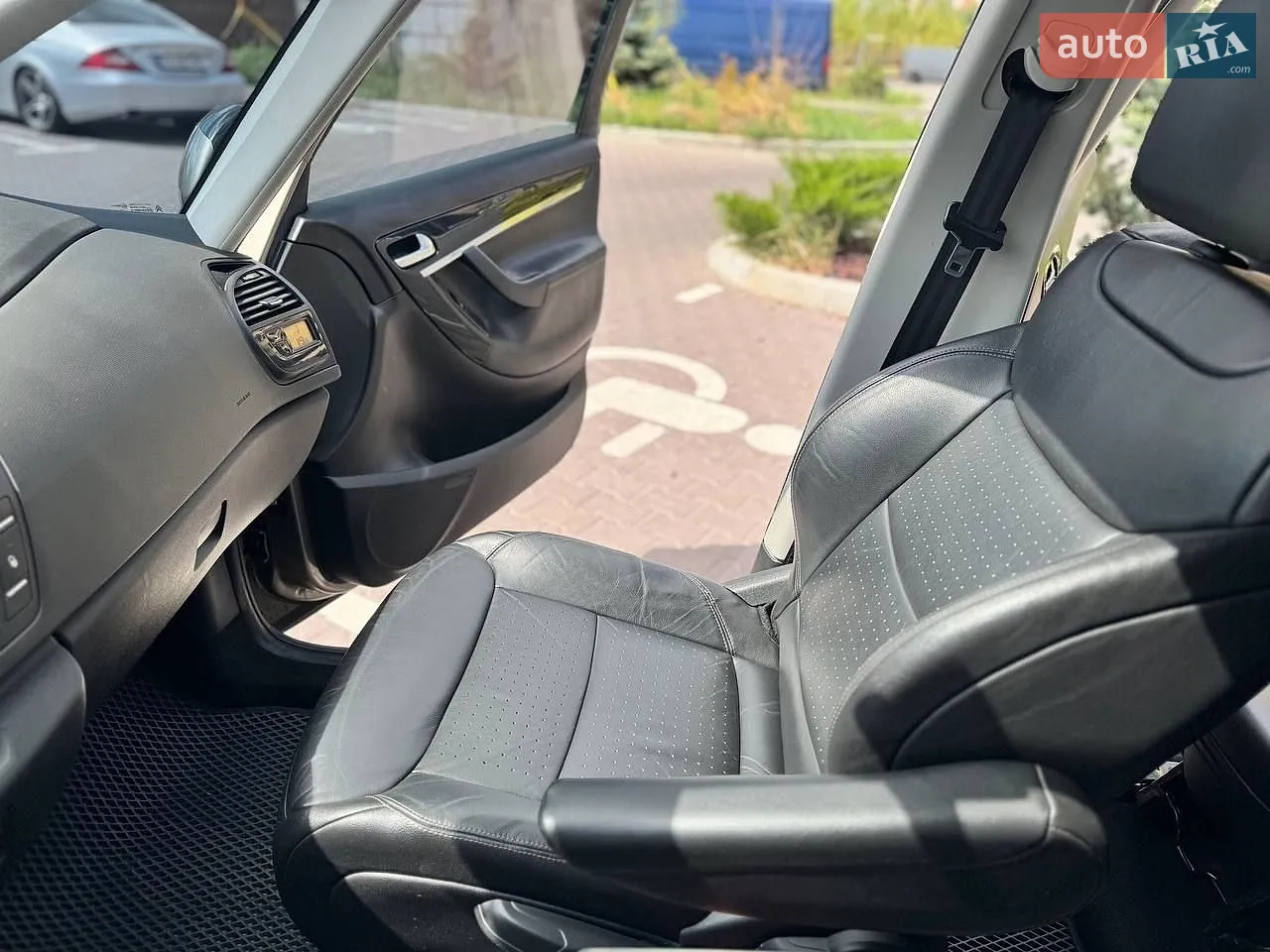 2010 Citroen C4 Picasso - мініатюра 10