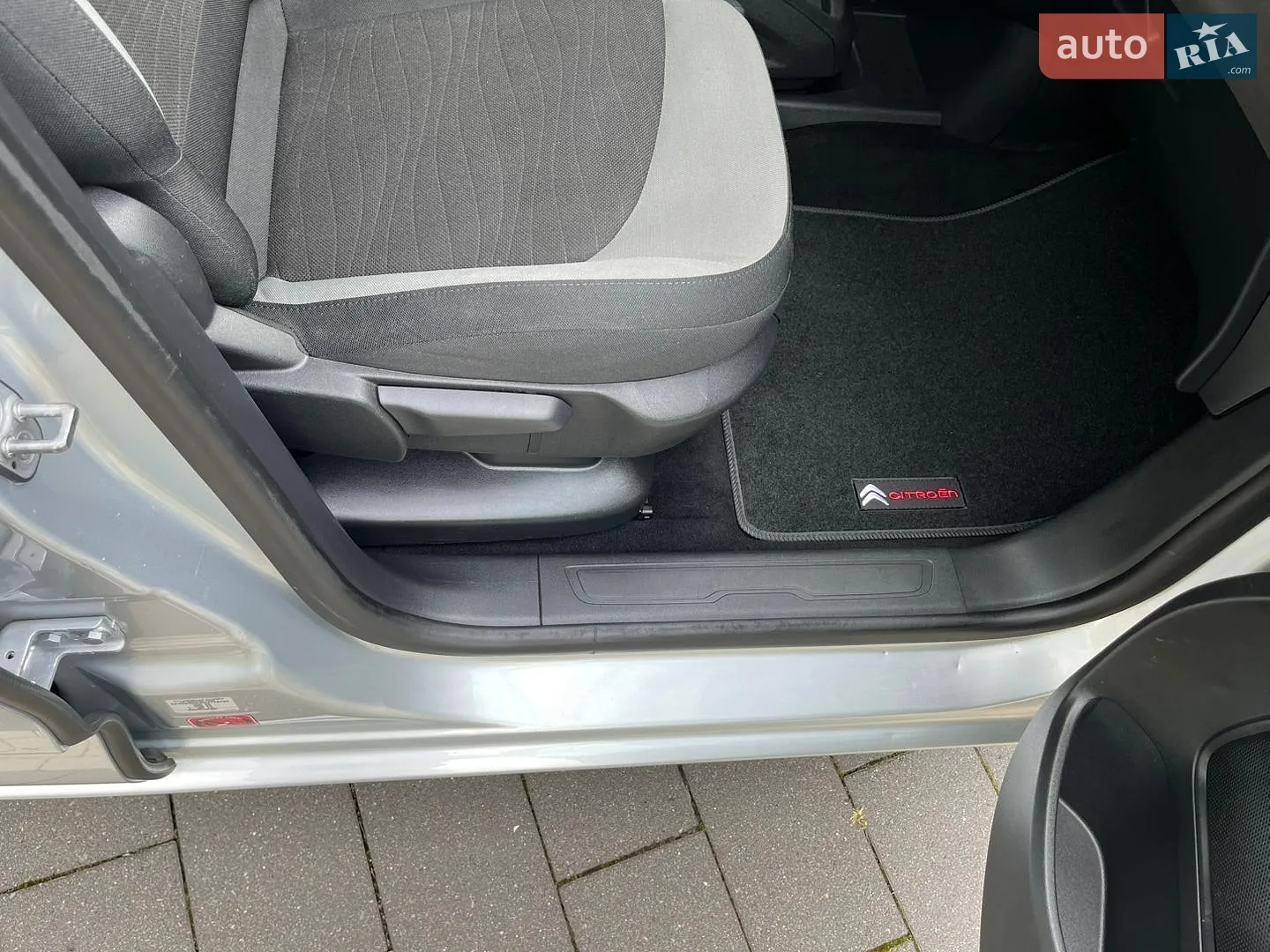 2014 Citroen C4 Picasso - мініатюра 39
