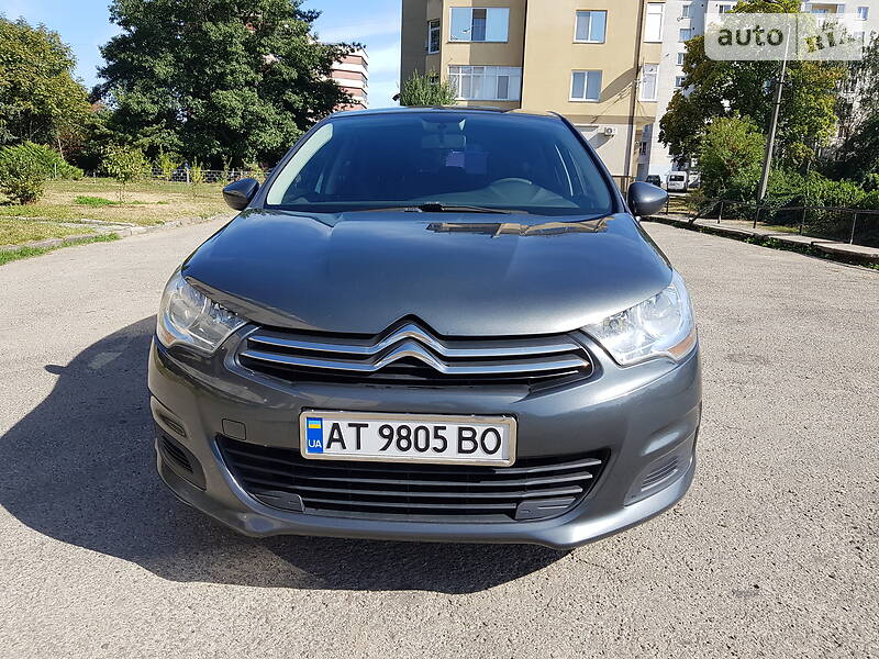 Седан Citroen C4 2012 в Ивано-Франковске