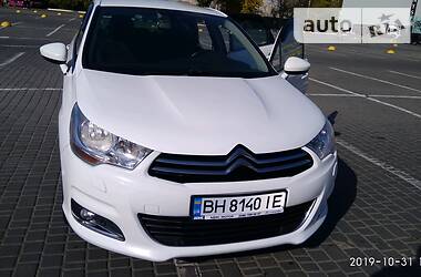 Седан Citroen C4 2012 в 