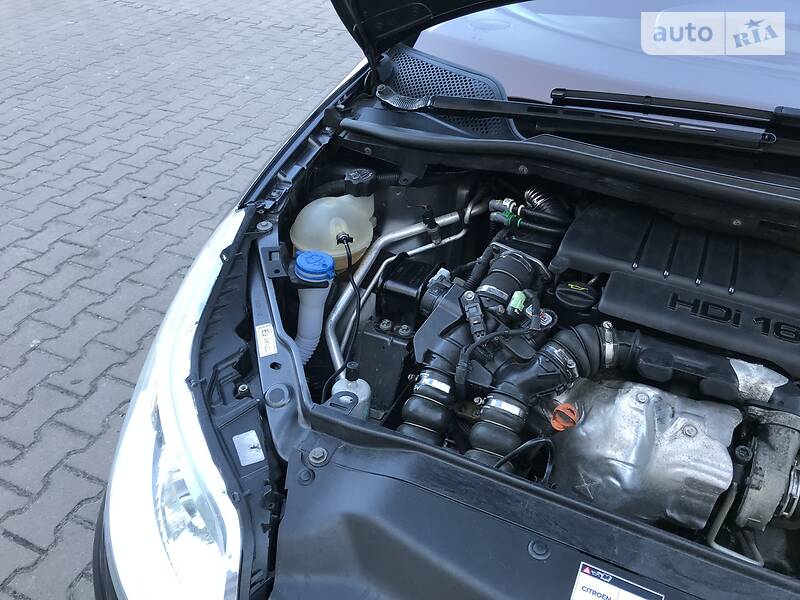 Седан Citroen C4 2009 в Житомире