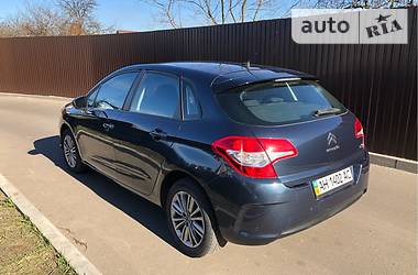 Хетчбек Citroen C4 2013 в 