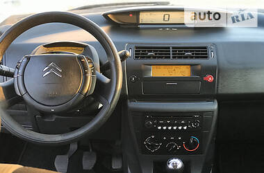 Хетчбек Citroen C4 2008 в 
