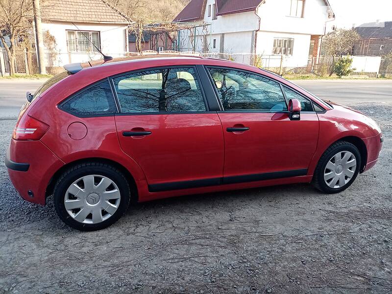 Хэтчбек Citroen C4 2008 в Мукачево