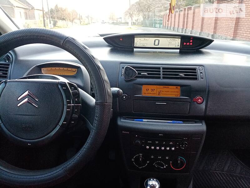 Хэтчбек Citroen C4 2008 в Мукачево
