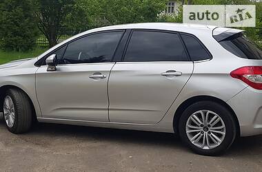 Хетчбек Citroen C4 2014 в 