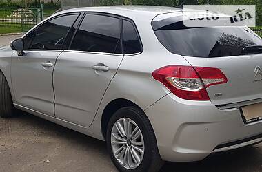 Хетчбек Citroen C4 2014 в 