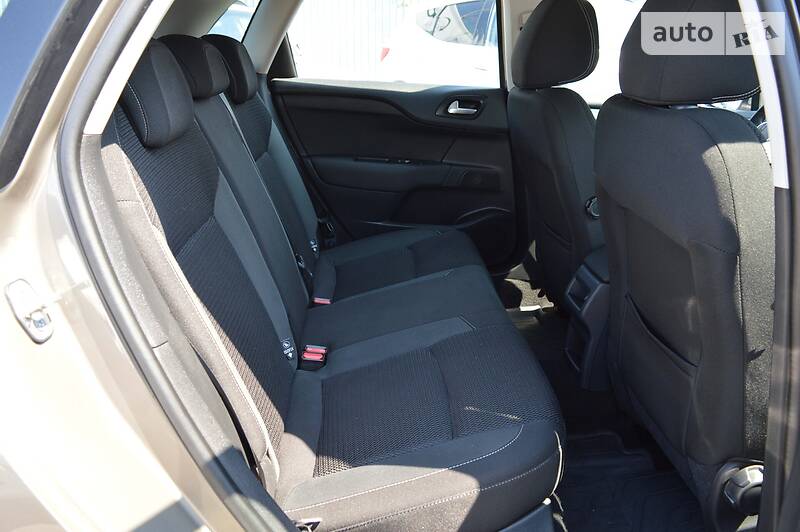 Хетчбек Citroen C4 2017 в Києві фото 12 Хетчбек Citroen C4 2017 в Києві
